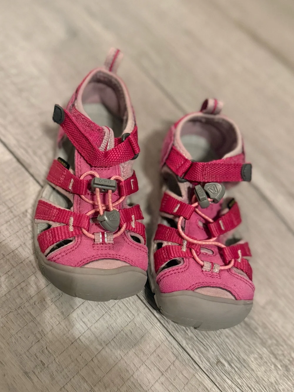 Size 10 Keen Kids Pink Hybrid Hiking Sandals